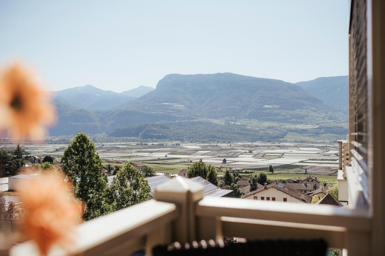 Hotel Residence Pernhof Tramin an der Weinstraße Exteriör bild