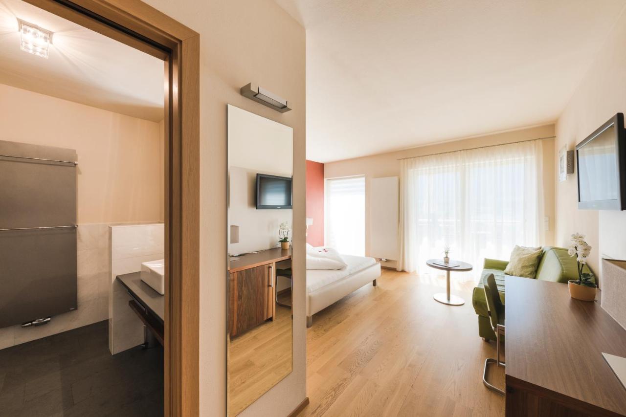 Hotel Residence Pernhof Tramin an der Weinstraße Exteriör bild