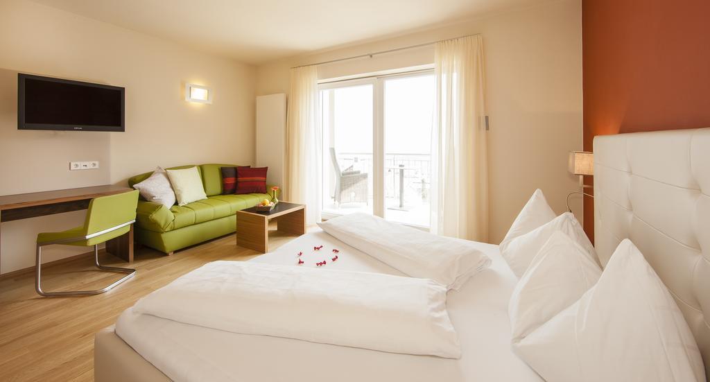 Hotel Residence Pernhof Tramin an der Weinstraße Exteriör bild